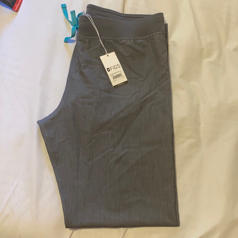 Brand new with tags Figs Livingston basic pants